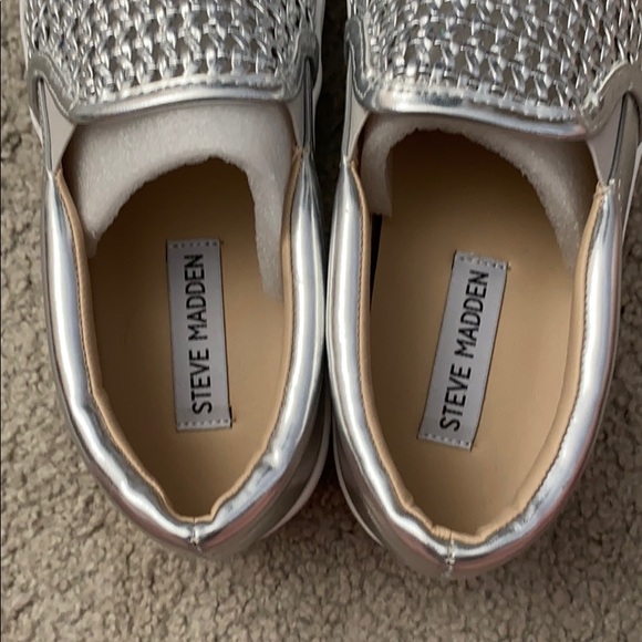 Steve Madden silver sneakers - Picture 8 of 9